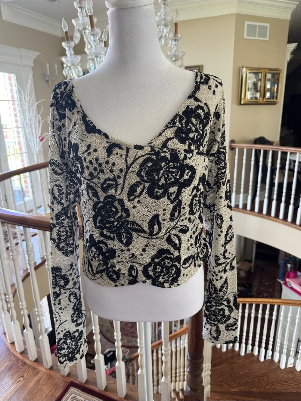 Free People Cream and Black Floral V-Neck Long Sleeve Top. Only worn once.